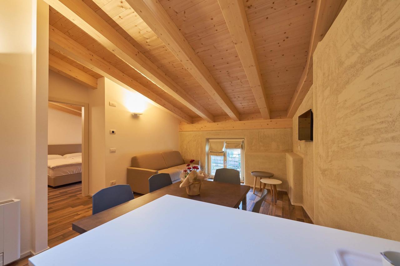 Albola Suite Holiday Apartments Riva del Garda Exterior photo